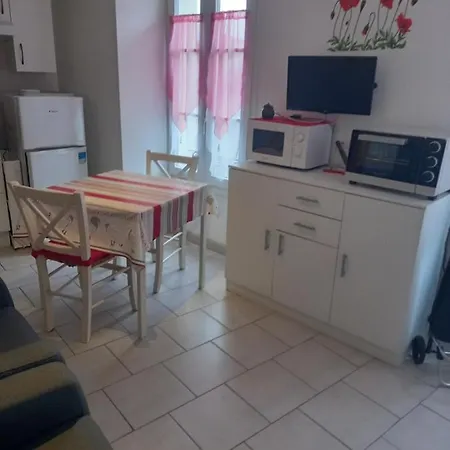 Sntl Apartment *